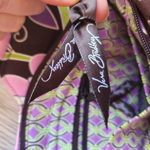 Vera Bradley, purple, punch, floral Gabby, quilted purse. - Picture 3 of 9